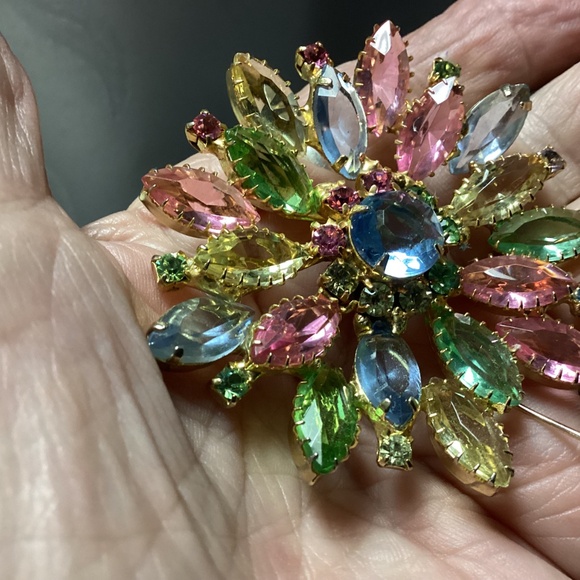 Vintage Juliana style, large, pastel brooch, positively gorgeous - Picture 4 of 9